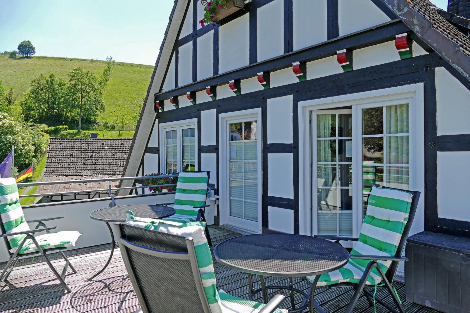 Gasthof zur Post Schmallenberg Exterior foto